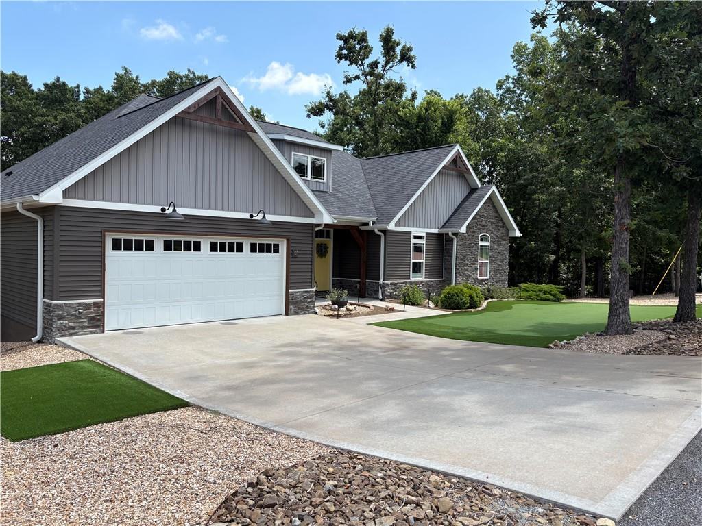 35 Skye Drive, Bella Vista — photo 2 of 38