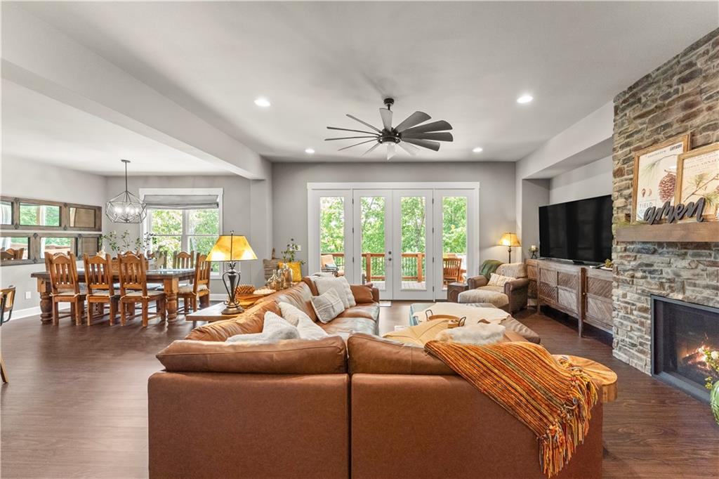 35 Skye Drive, Bella Vista — photo 3 of 38