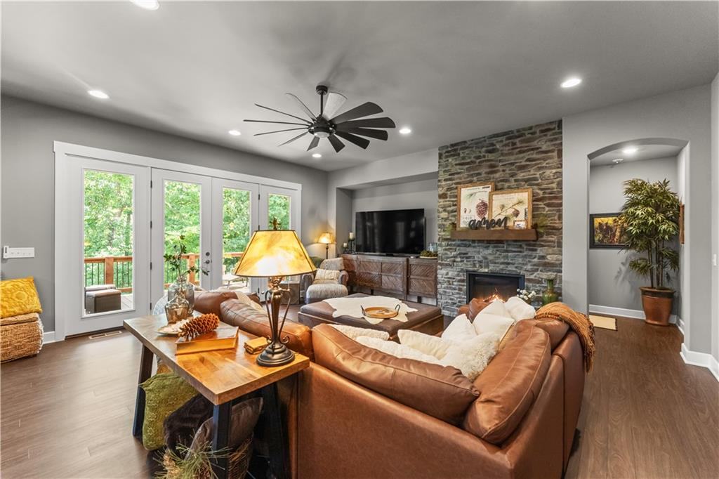 35 Skye Drive, Bella Vista — photo 10 of 38