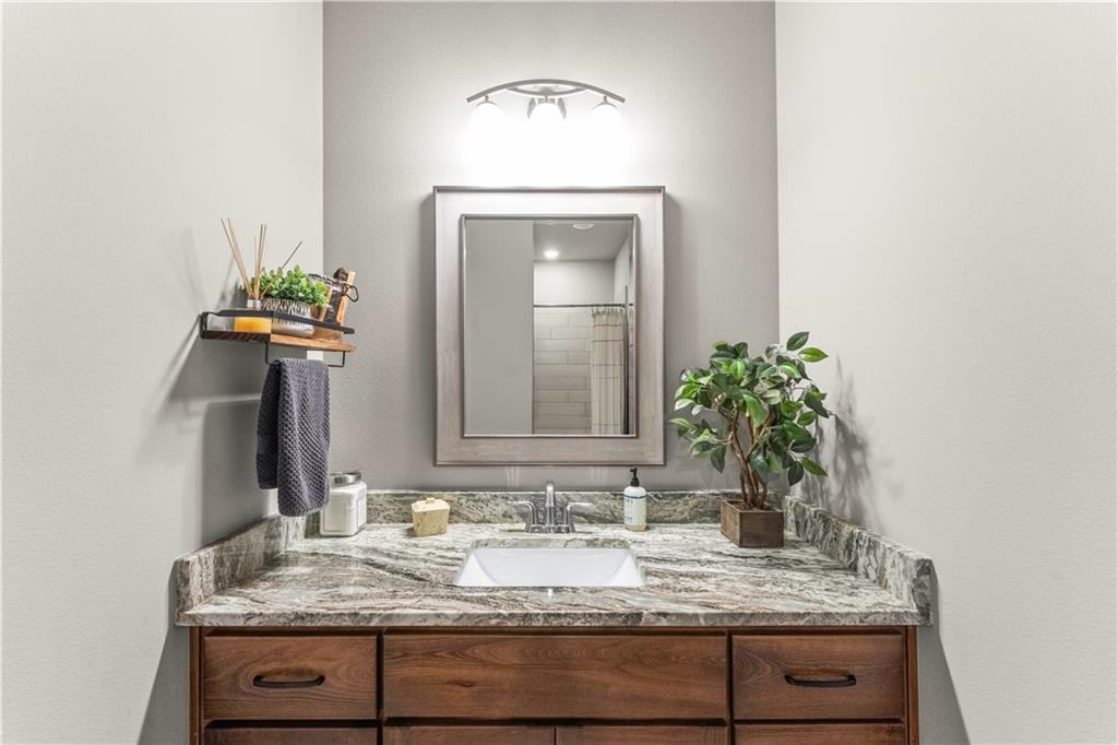 35 Skye Drive, Bella Vista — photo 23 of 38